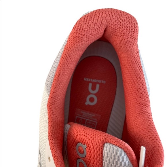 On cloud flyer 2.0 womens 10.5 running shoe new without box - Picture 5 of 7
